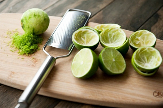 Top 10 beauty uses of fresh lemon2