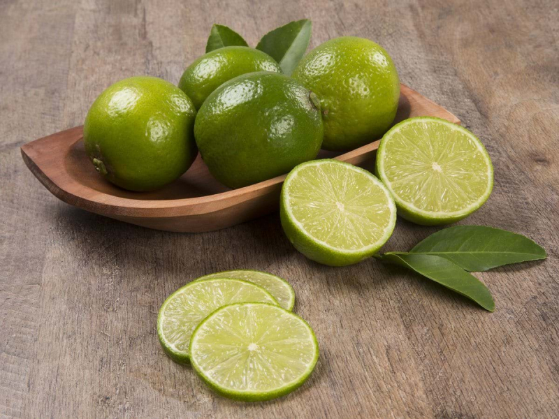 Top 10 beauty uses of fresh lemon3