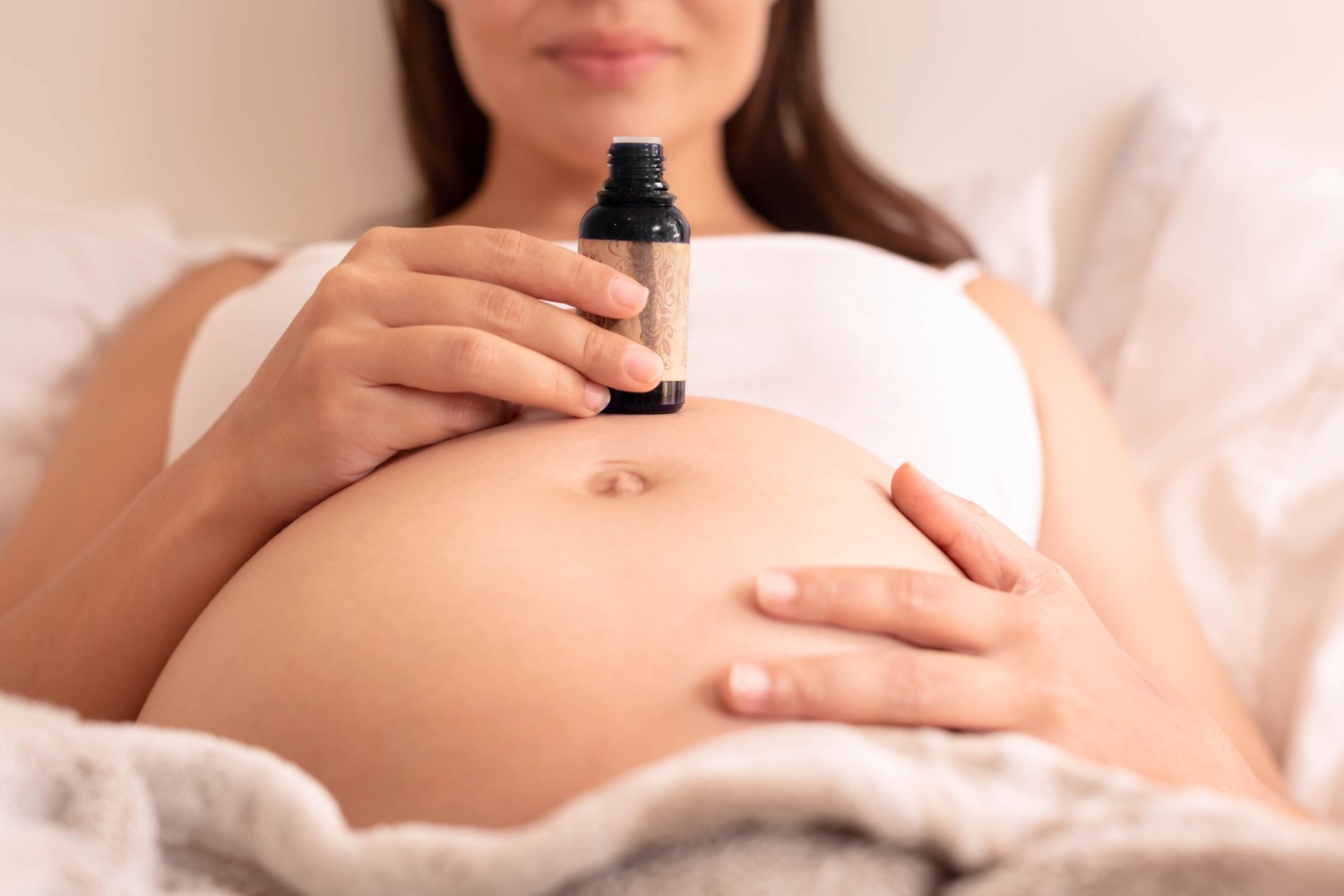 most effective essential oils for treating stretch marks for pregnant women
